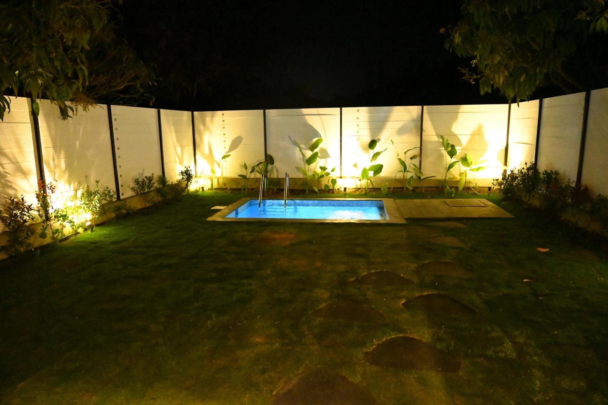 Aura Farms - Private Pool Cottages Rāmanagaram Eksteriør billede