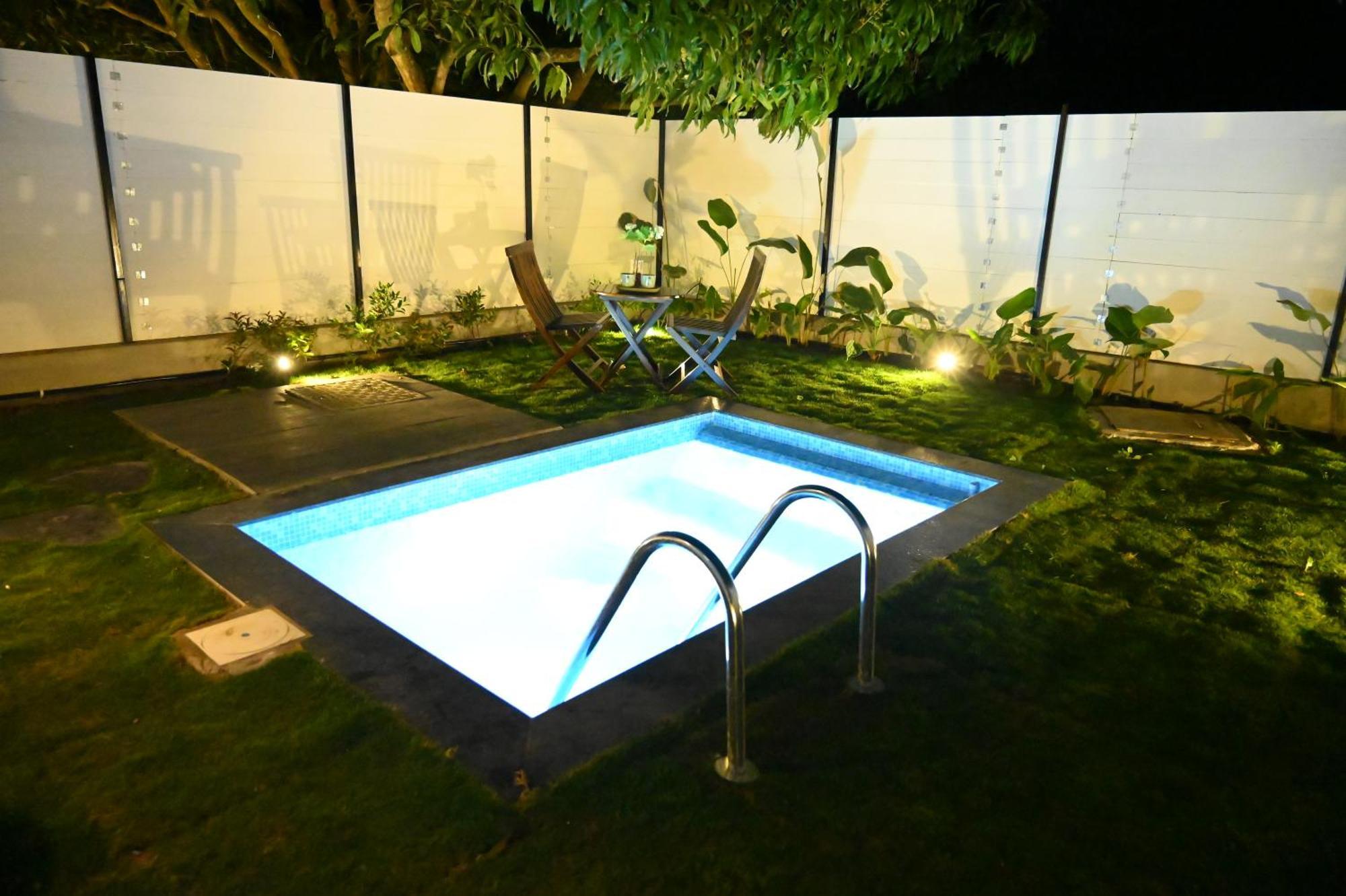 Aura Farms - Private Pool Cottages Rāmanagaram Eksteriør billede