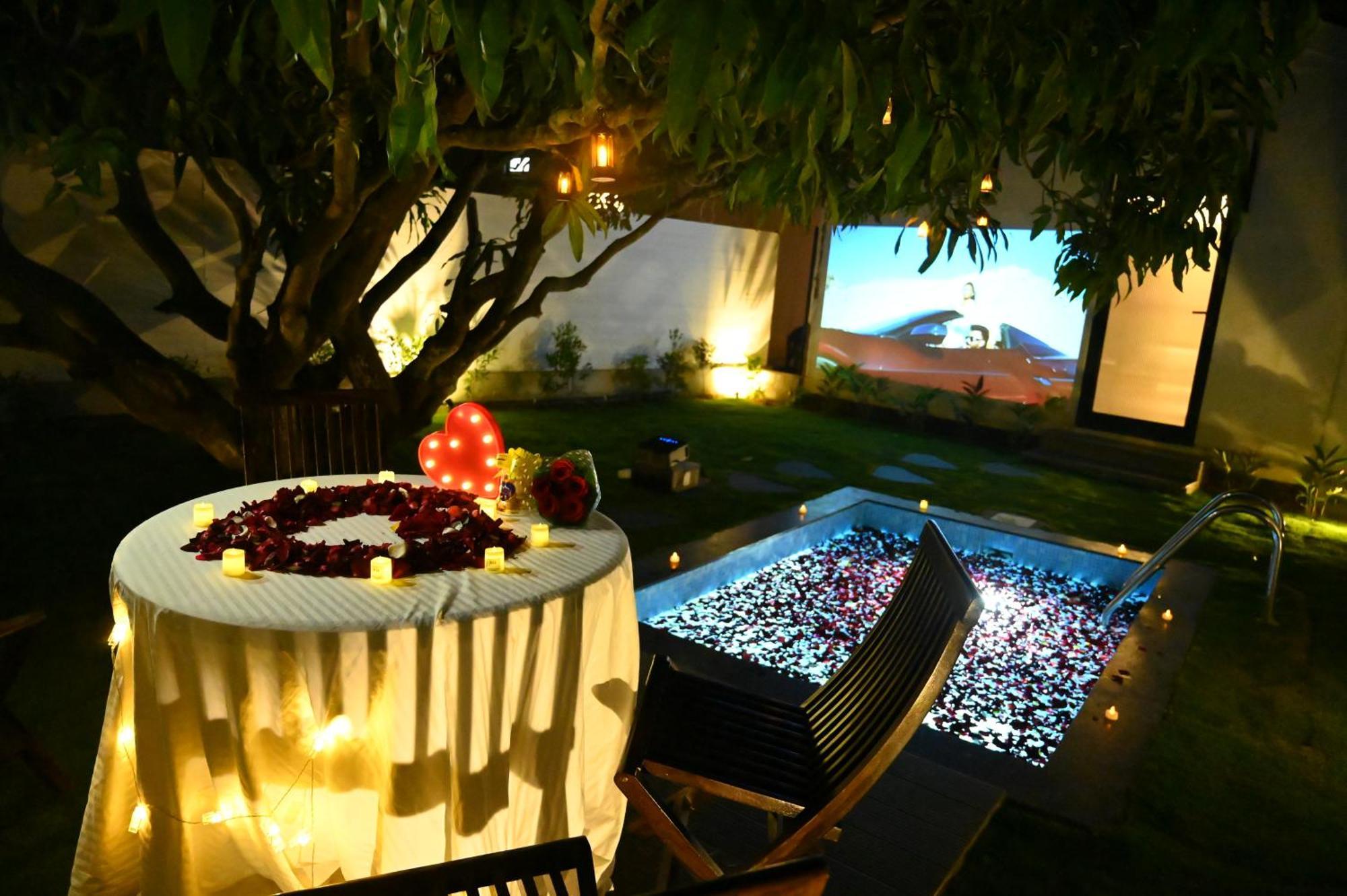 Aura Farms - Private Pool Cottages Rāmanagaram Eksteriør billede