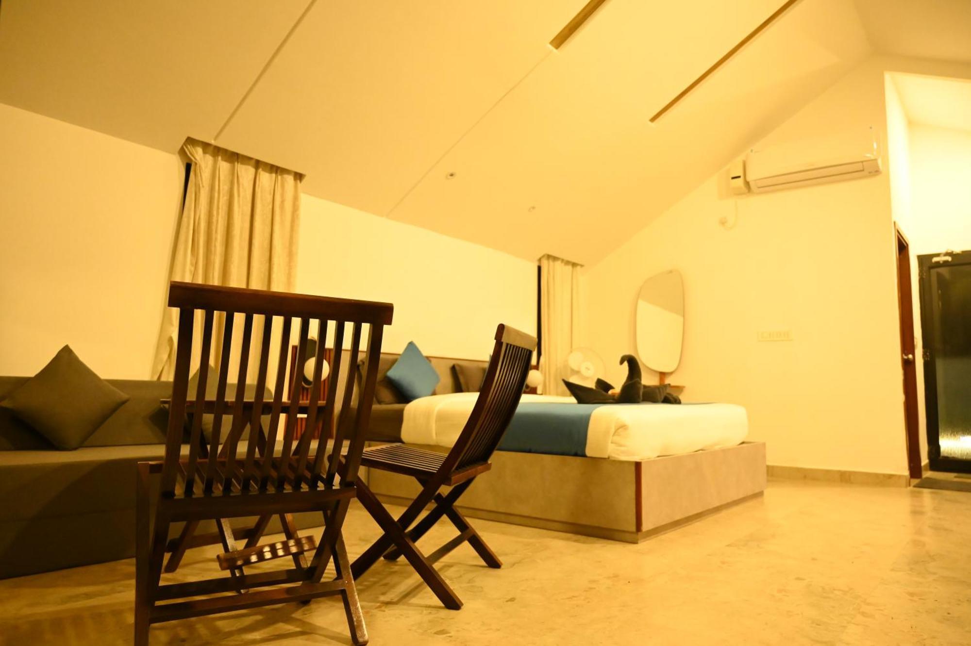 Aura Farms - Private Pool Cottages Rāmanagaram Eksteriør billede